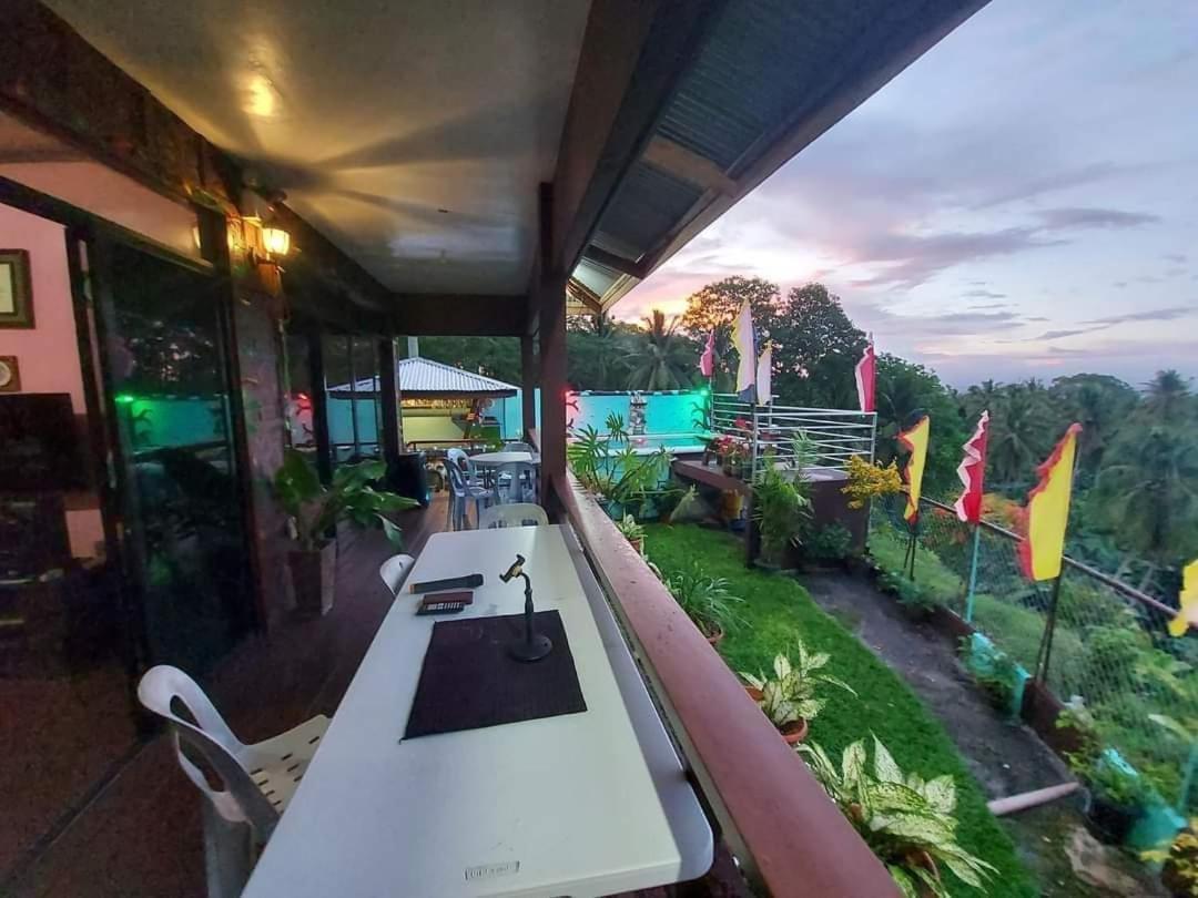 Island Samal Overlooking View House With Swimming Pools San Antonio  Exterior foto